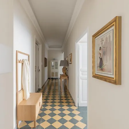 Apartman Iflat Vatican Elegant *